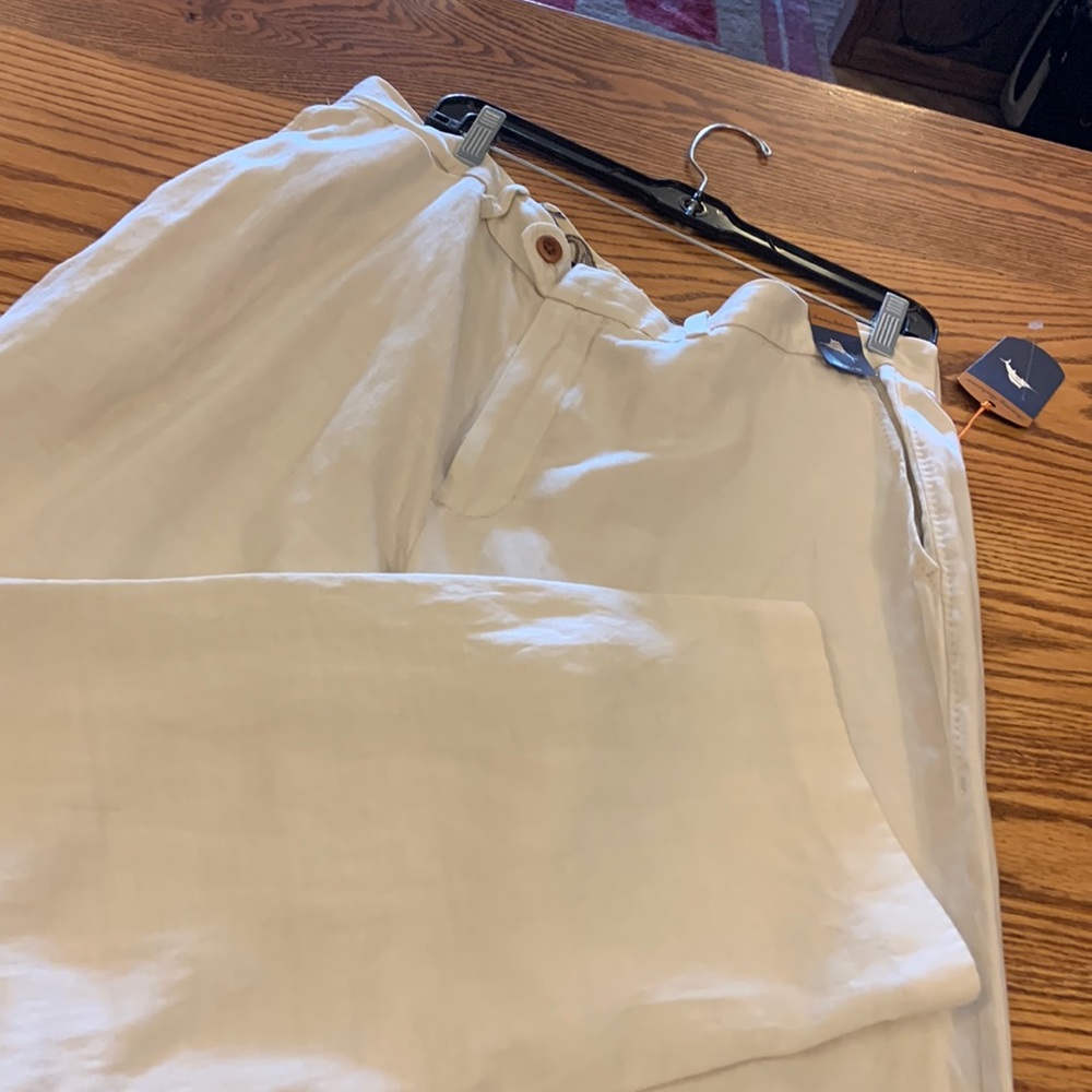 Brand new Tommy Bahama pants!!